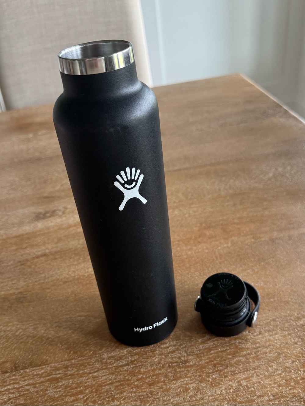 Hydro Flask Black 24 oz Stainless Bottle with Wide Mouth